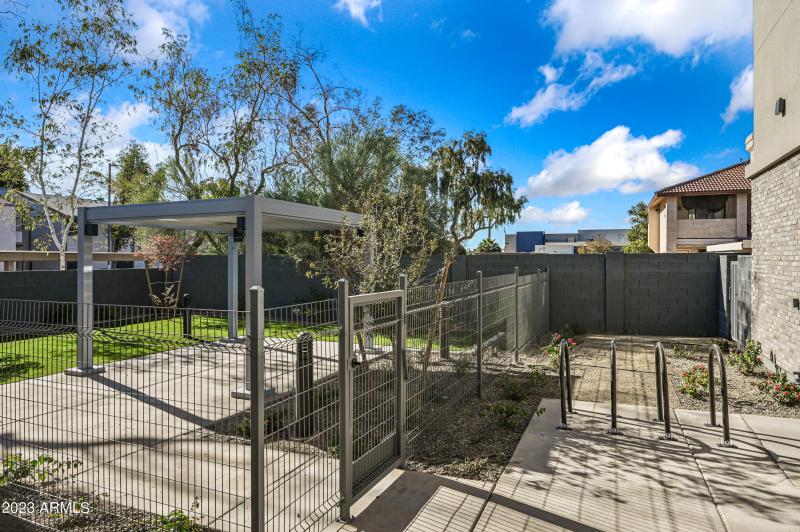 7-1027W5S-TFA-Community-ocupix