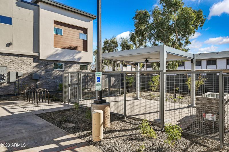 13-1027W5S-TFA-Community-ocupix