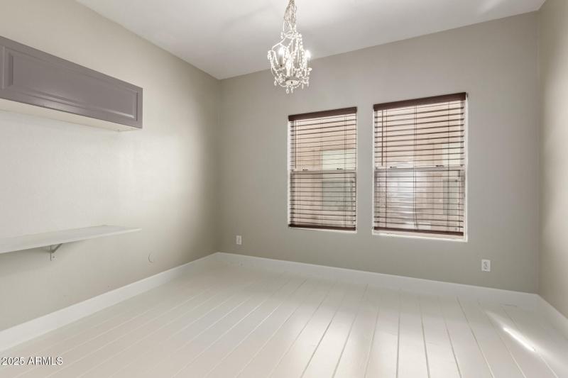 10 Avendia Del Valle