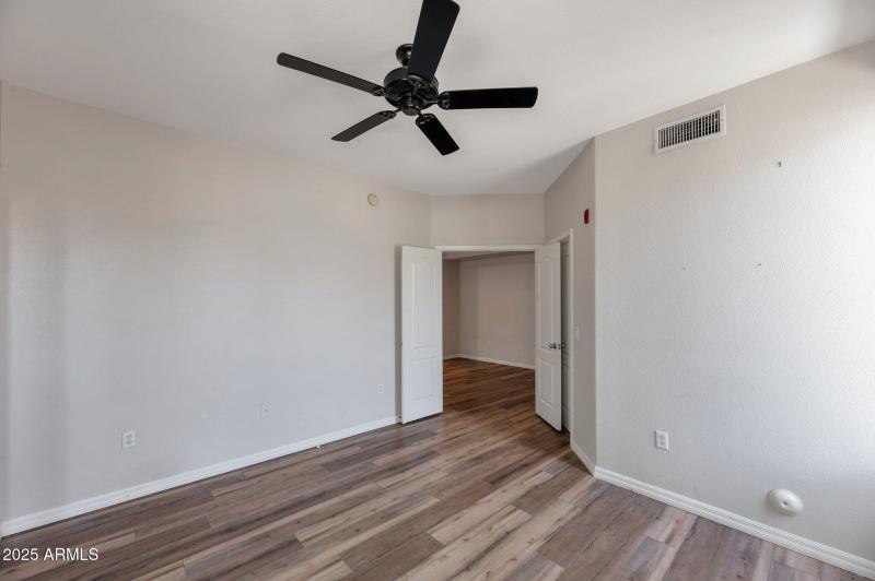 8-web-or-mls-Qp-8667