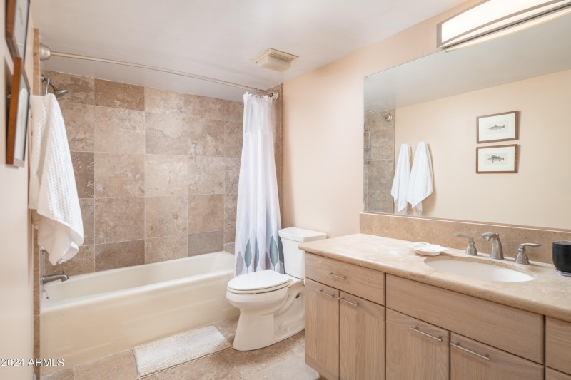 SECOND GUEST FULL BATH