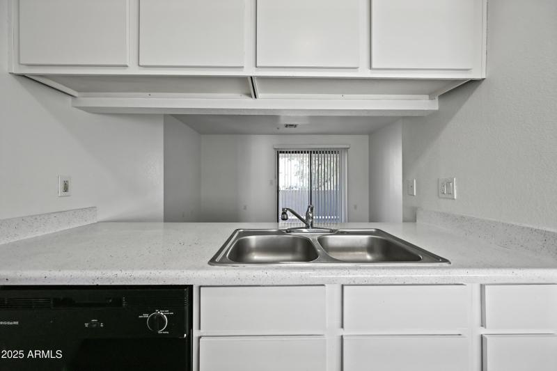 11-3065N67A224-ocupix