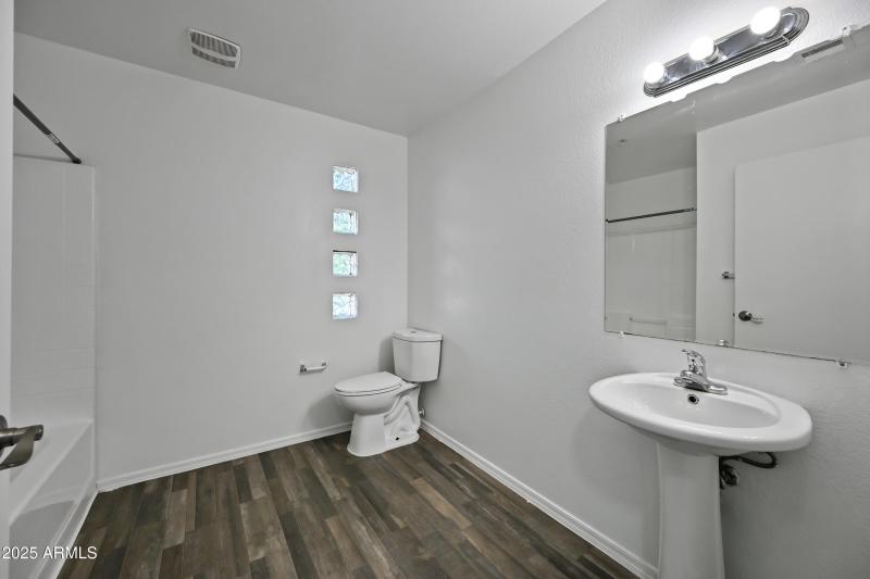 21-3065N67A224-ocupix