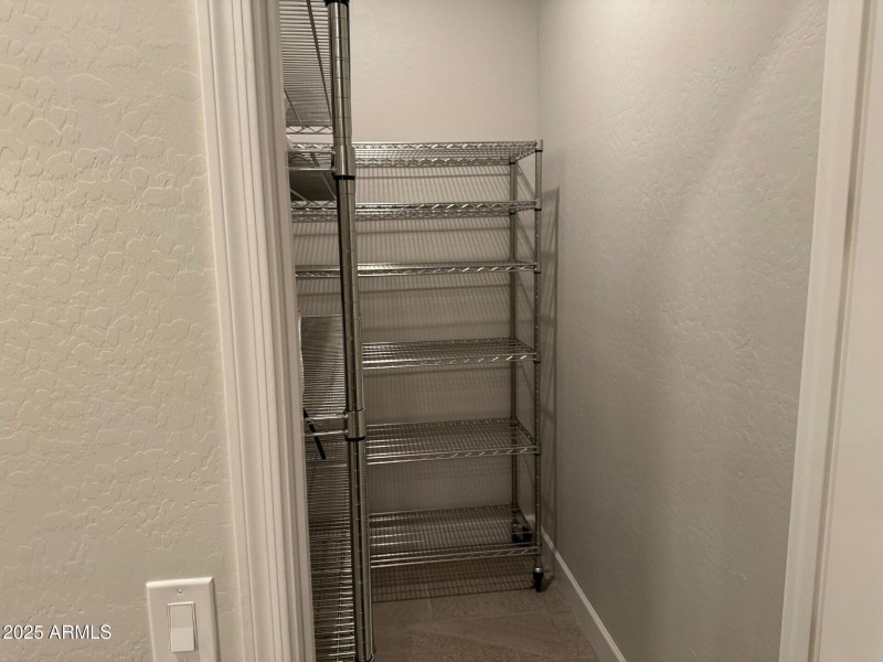 Walk-in Pantry