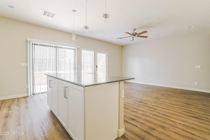 007-photo-kitchen-14589176