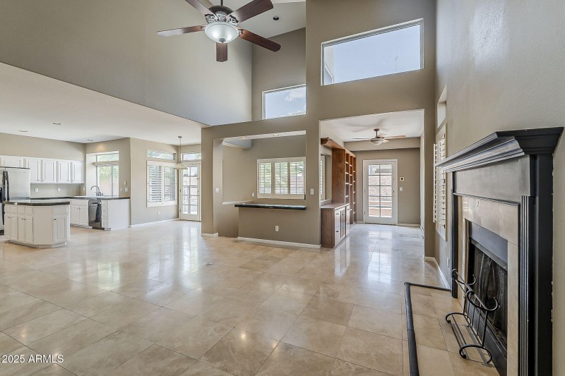 20-web-or-mls-Glenhaven-20