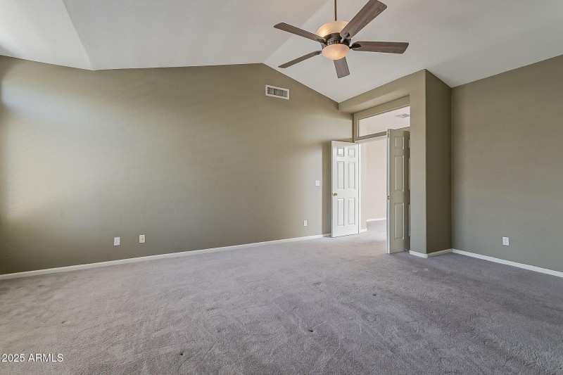 32-web-or-mls-Glenhaven-32