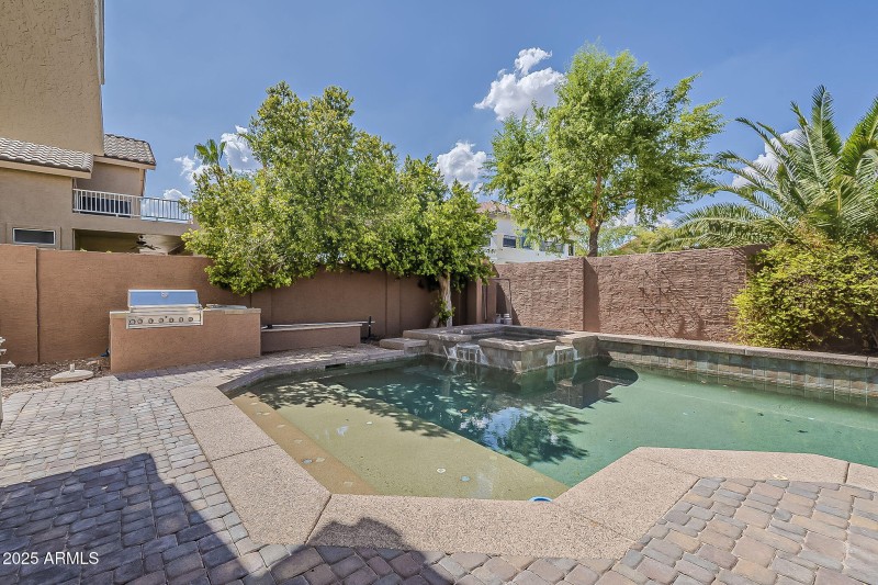 56-web-or-mls-Glenhaven-56