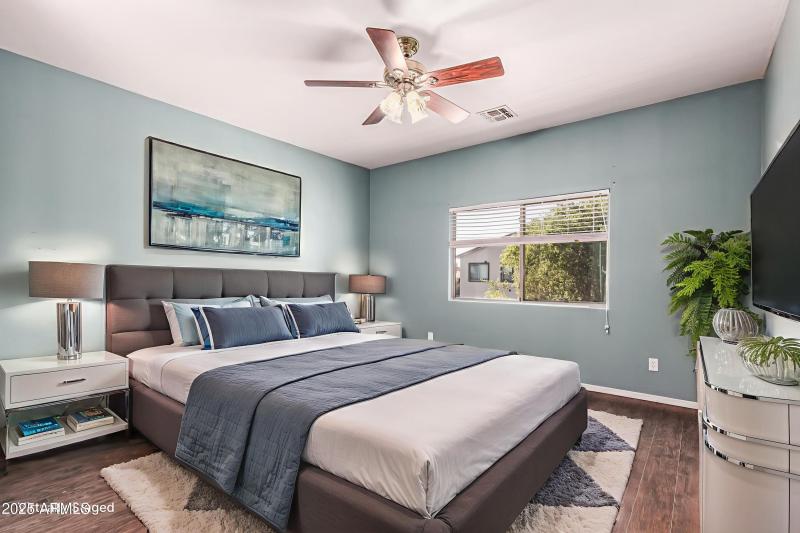 item_19 VS Watermark