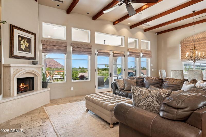 Great Room -5738-n-32nd-pl