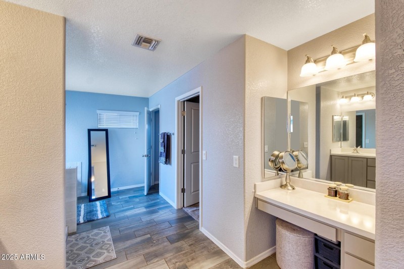 082288-3542 Rhapsody Drive