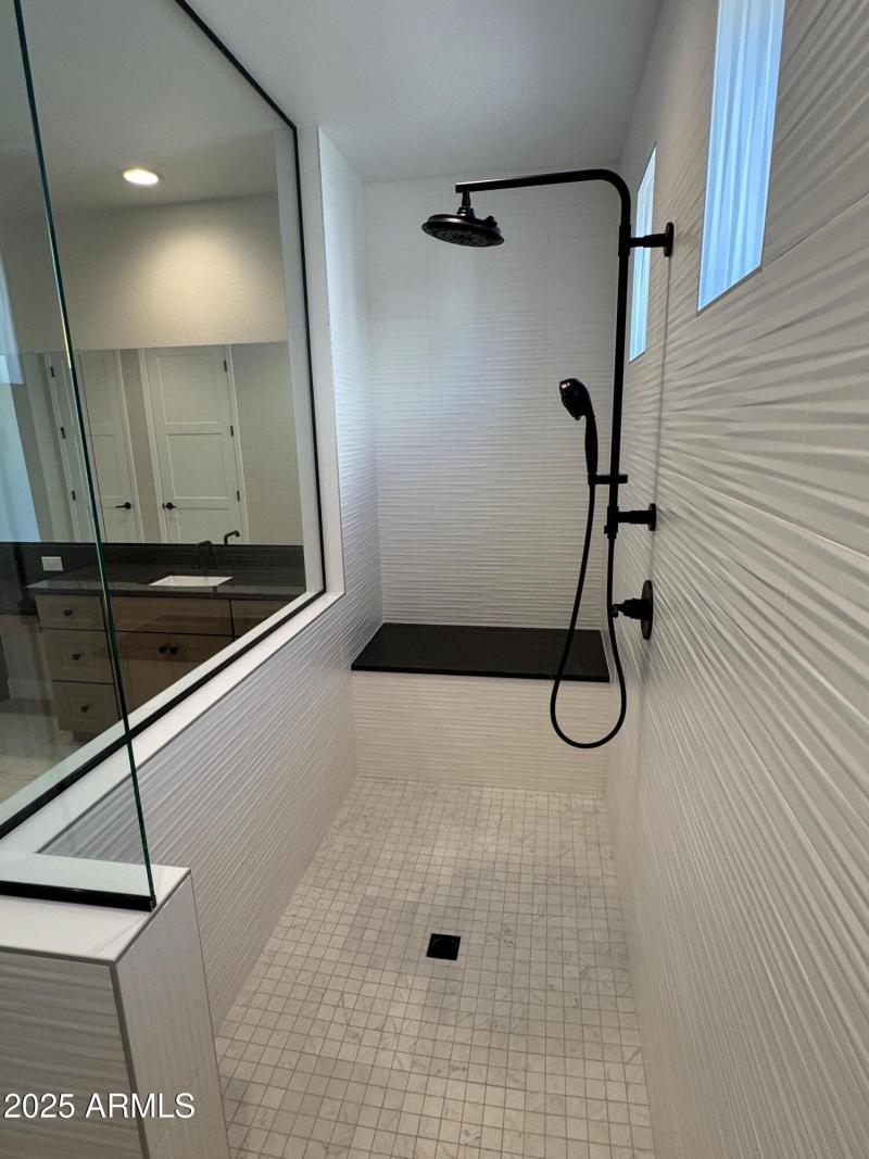 PC Unit 46 Lot 27 Owner's Shower