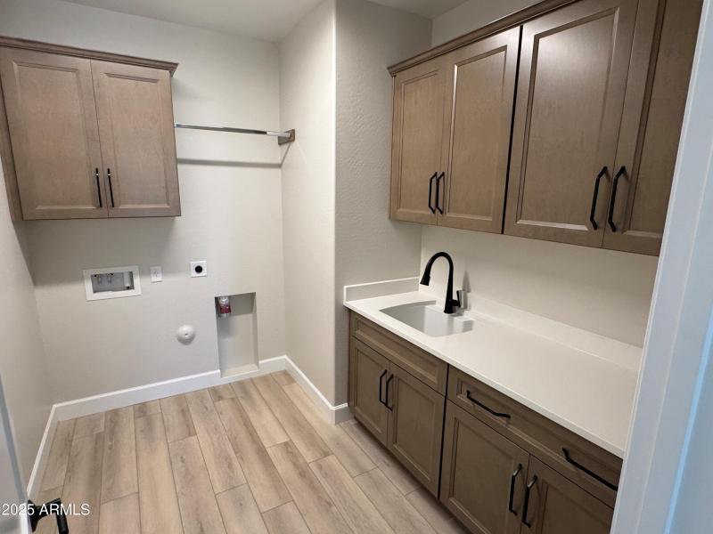 PC Unit 46 Lot 27 Laundry