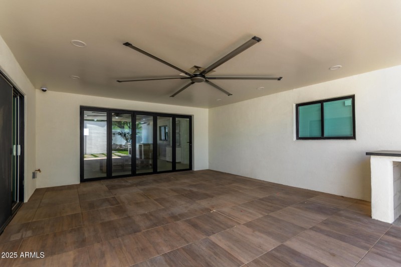 32 Montecito