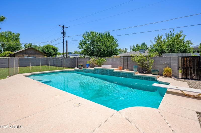 19-web-or-mls-Edgemont-26