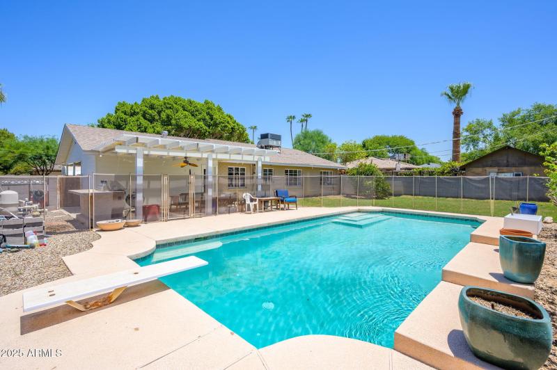 22-web-or-mls-Edgemont-29