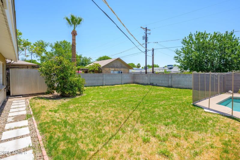 24-web-or-mls-Edgemont-30