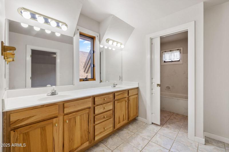 40-Bathroom