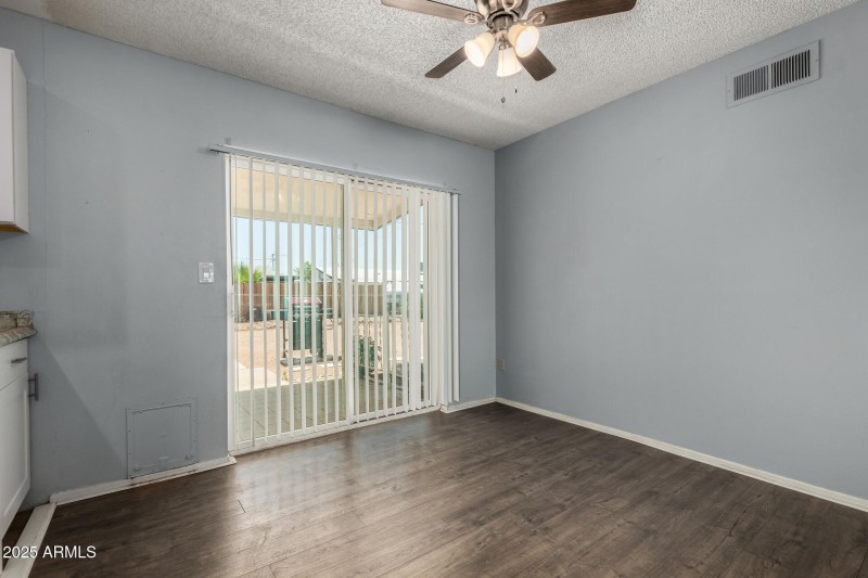 11 - Dining Room