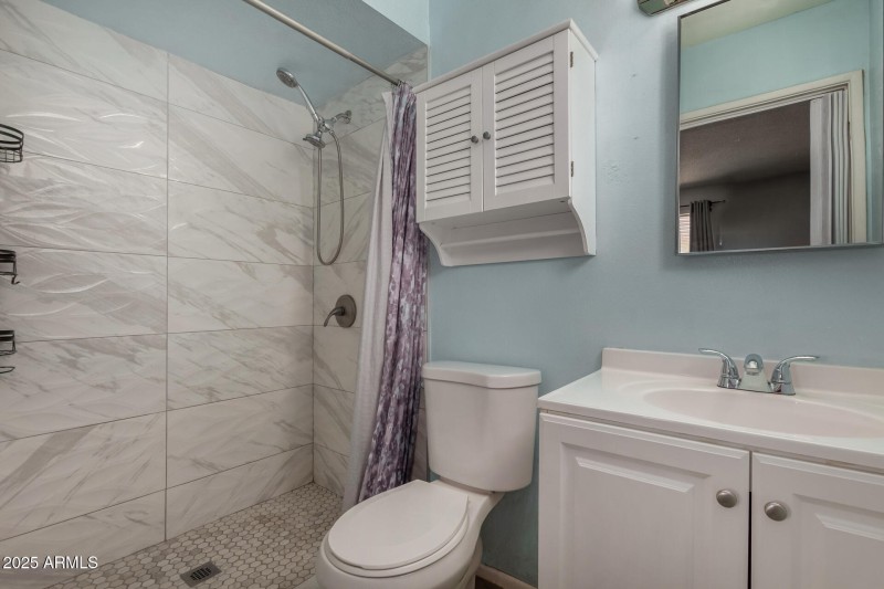 20 - Bathroom