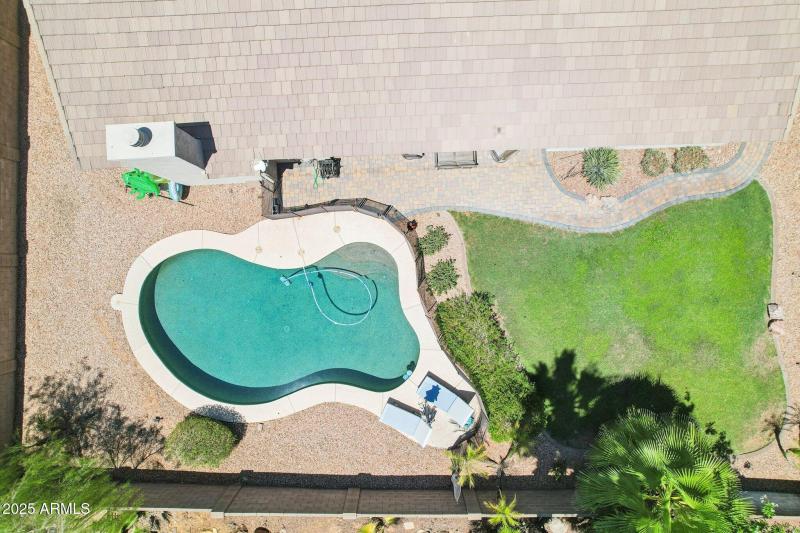 52-web-or-mls-N 85th Dr-S0907-052