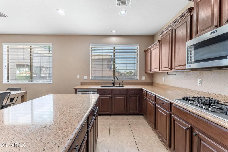 22-web-or-mls-DSC07968-HDR