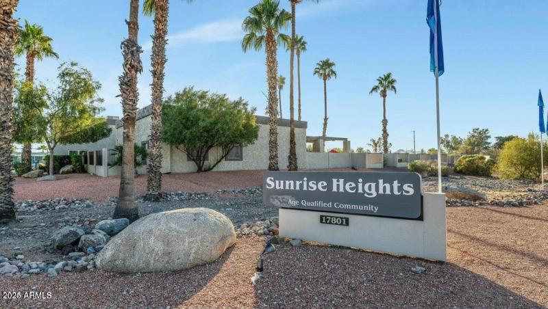 Sunrise Heights signage