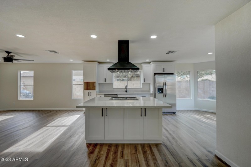 7113 W Sunnyside -7
