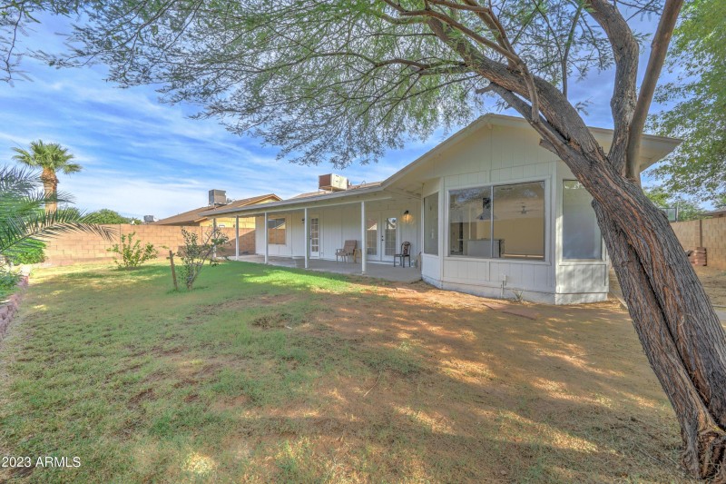 7113 W Sunnyside -27