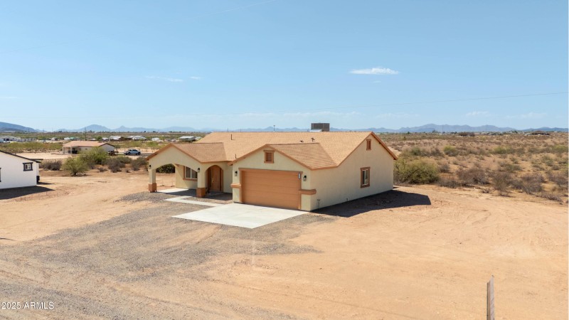 35684 W Chipman Rd - Outside-11