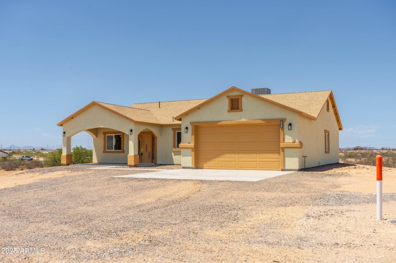 35684 W Chipman Rd - Outside-3