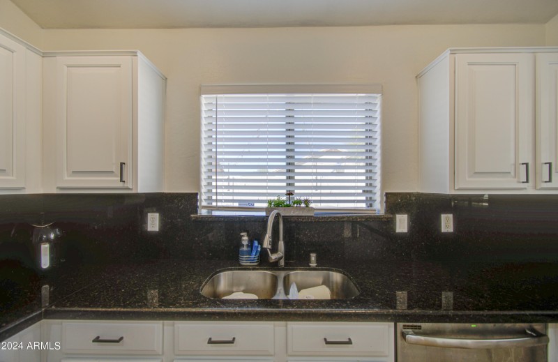 Kitchen 4