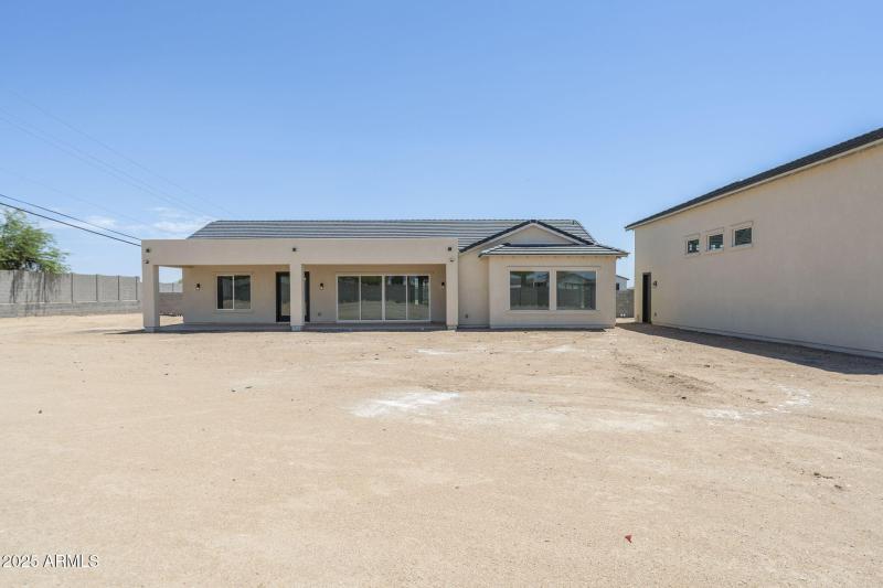 61-web-or-mls-77th-53