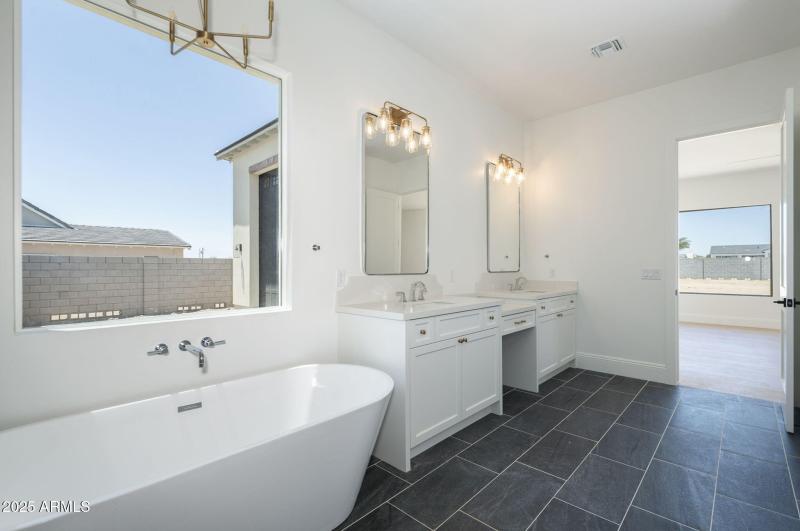 37-web-or-mls-77th-29