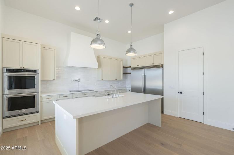 23-web-or-mls-77th-15