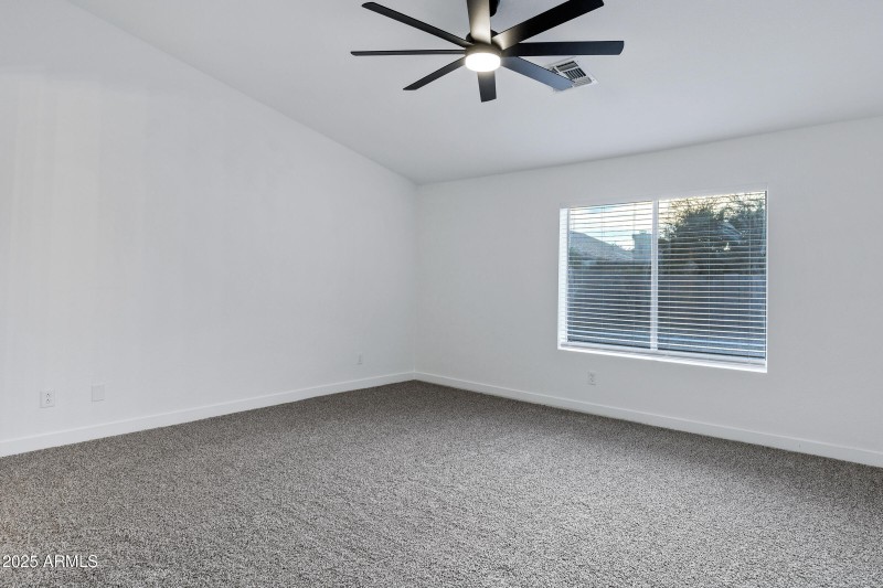 952 S Canal Dr-24