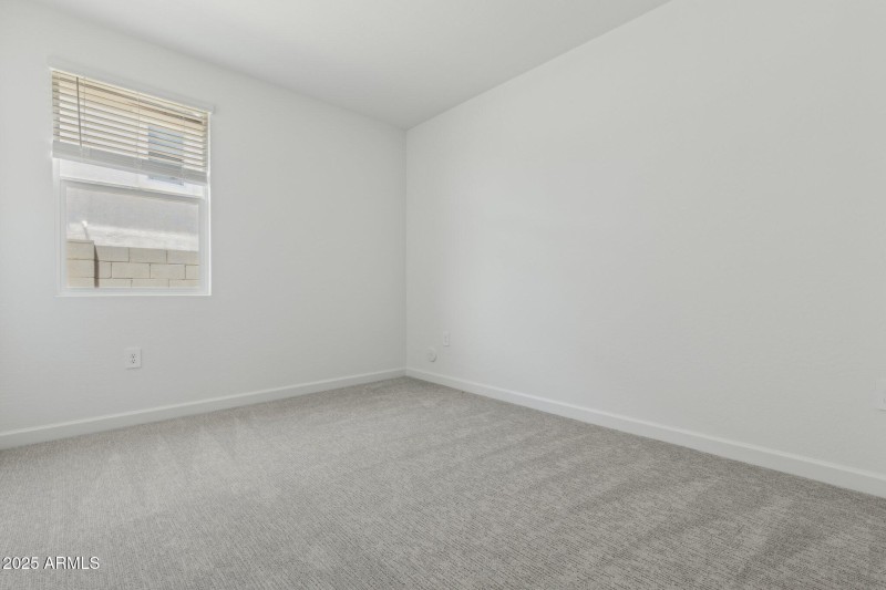 31-web-or-mls-10035-s-23rd-dr-lot-5