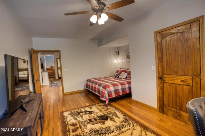 Sierra Pines Show Low for Sale 928528808