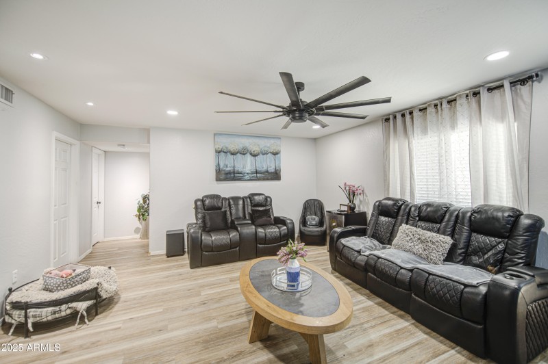 Family Room 4
