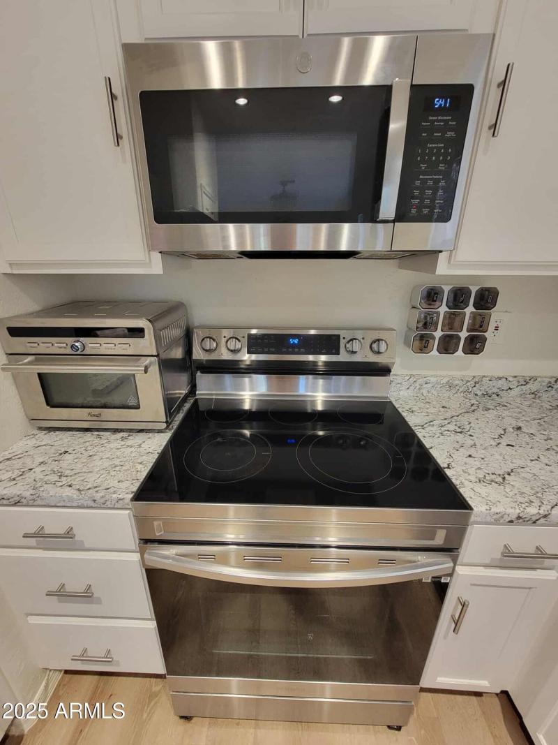 496511452_2582335285439687_1774757548278