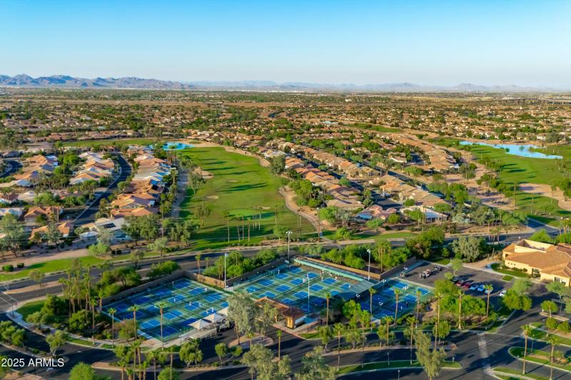 39-Clubhouse and Course View