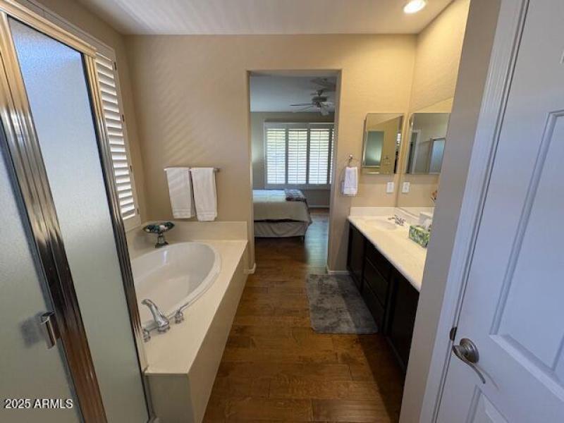 15) 59857-687042949c129