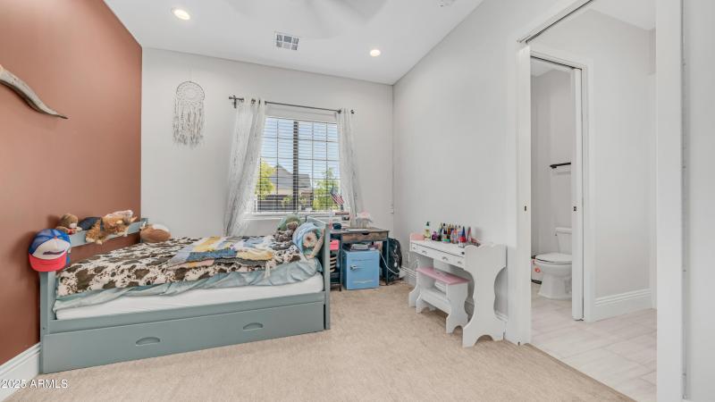 29617 W Eagle Dr (37)