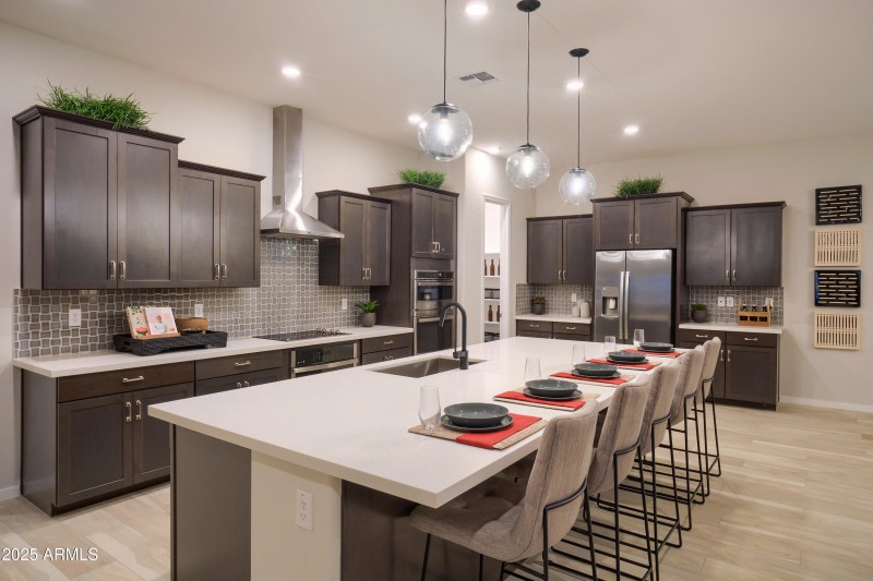 GOURMET KITCHEN