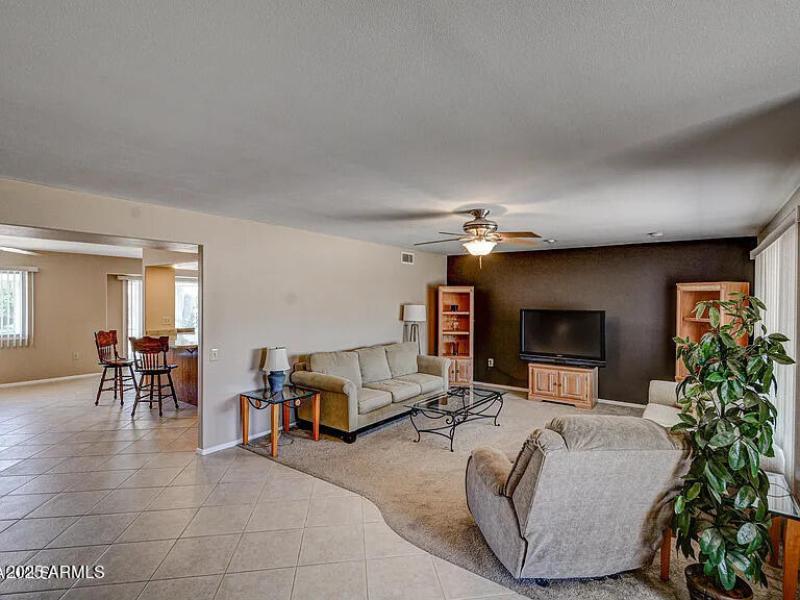 9) 59637-686dc76cbe344