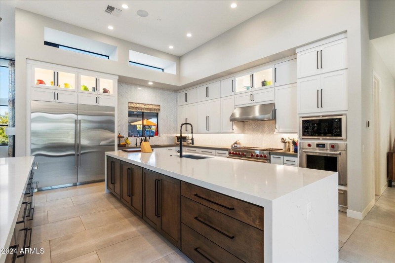 Chef/Gourmet Kitchen
