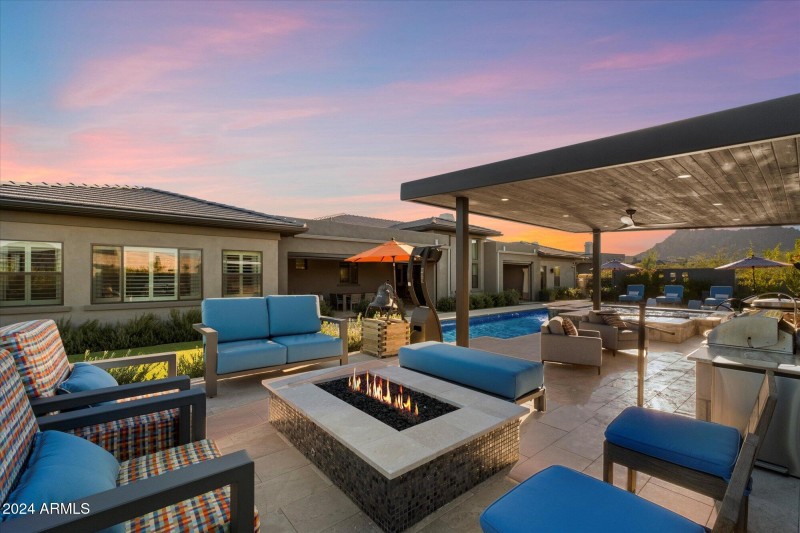 Outdoor Sitting Area