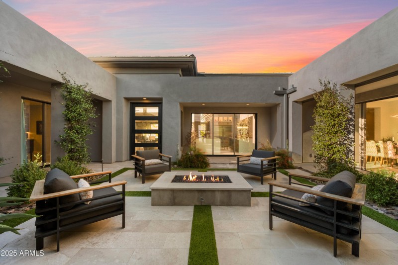 Private Courtyard Entry