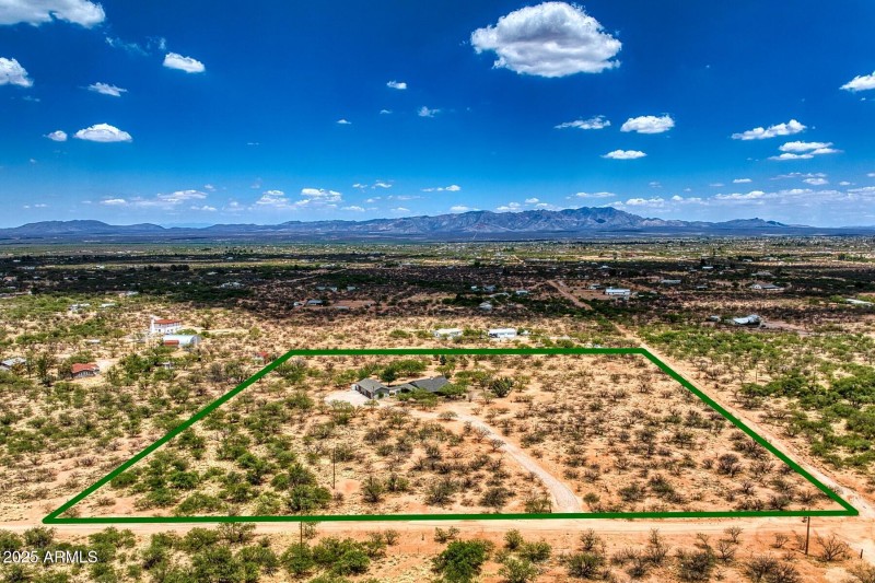 062015B-4696 South Burro Drive