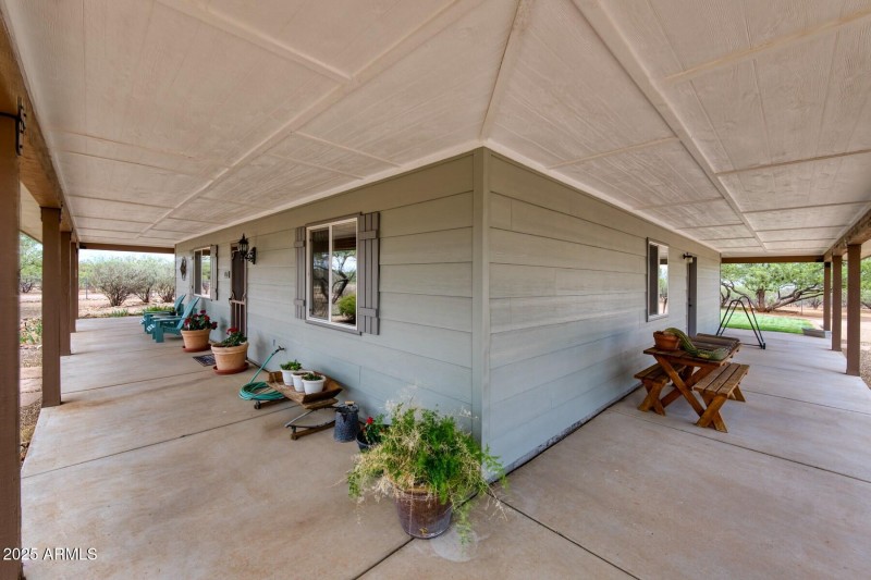 072028-4696 South Burro Drive